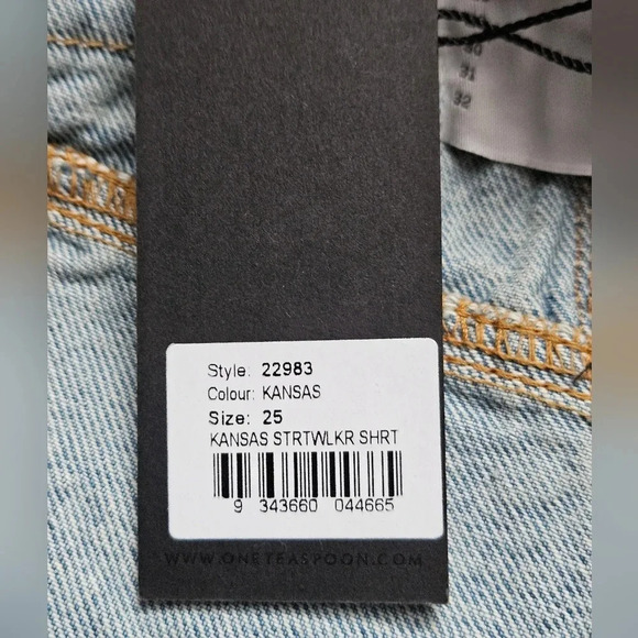 One teaspoon Kansas streetwalkers high waist short in light blue wash denim‎ NWT - Picture 7 of 7